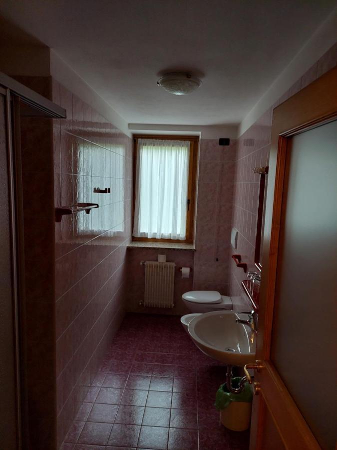 Albergo Scoiattolo Tret Buitenkant foto
